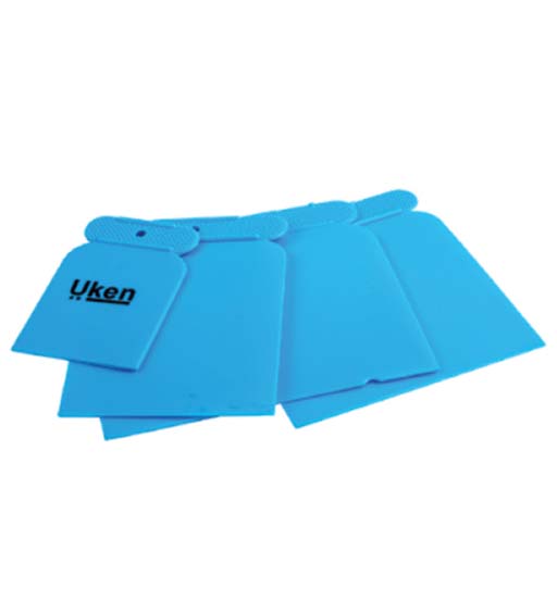 Uken Scraper Set 4 Pcs Plastic